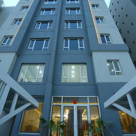 Le Paris Residency Sabah Al Salem Apart otel Dış mekan fotoğraf