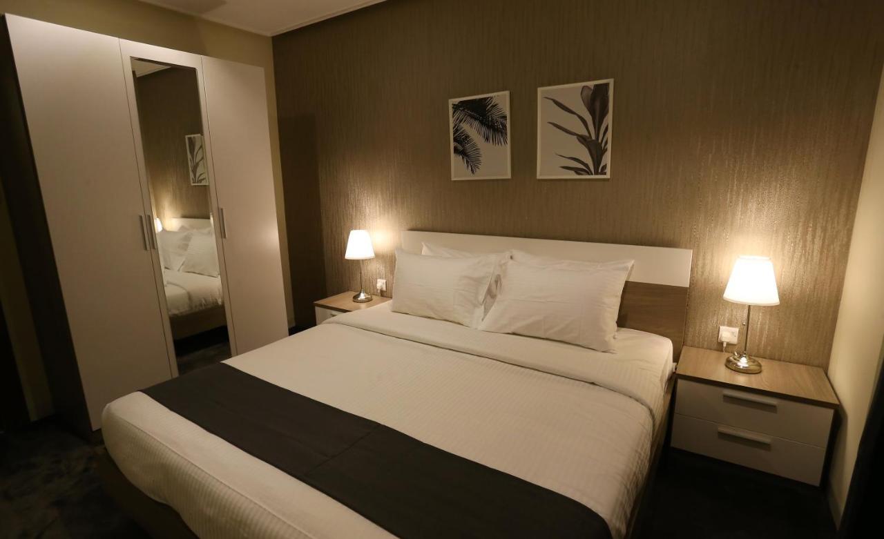 Le Paris Residency Sabah Al Salem Apart otel Dış mekan fotoğraf