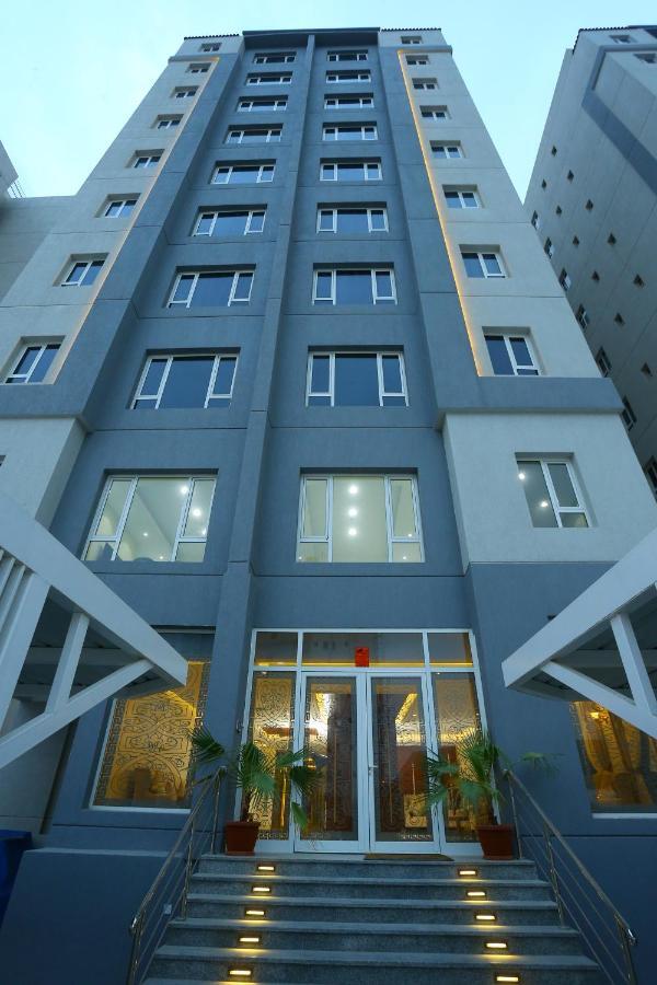 Le Paris Residency Sabah Al Salem Apart otel Dış mekan fotoğraf
